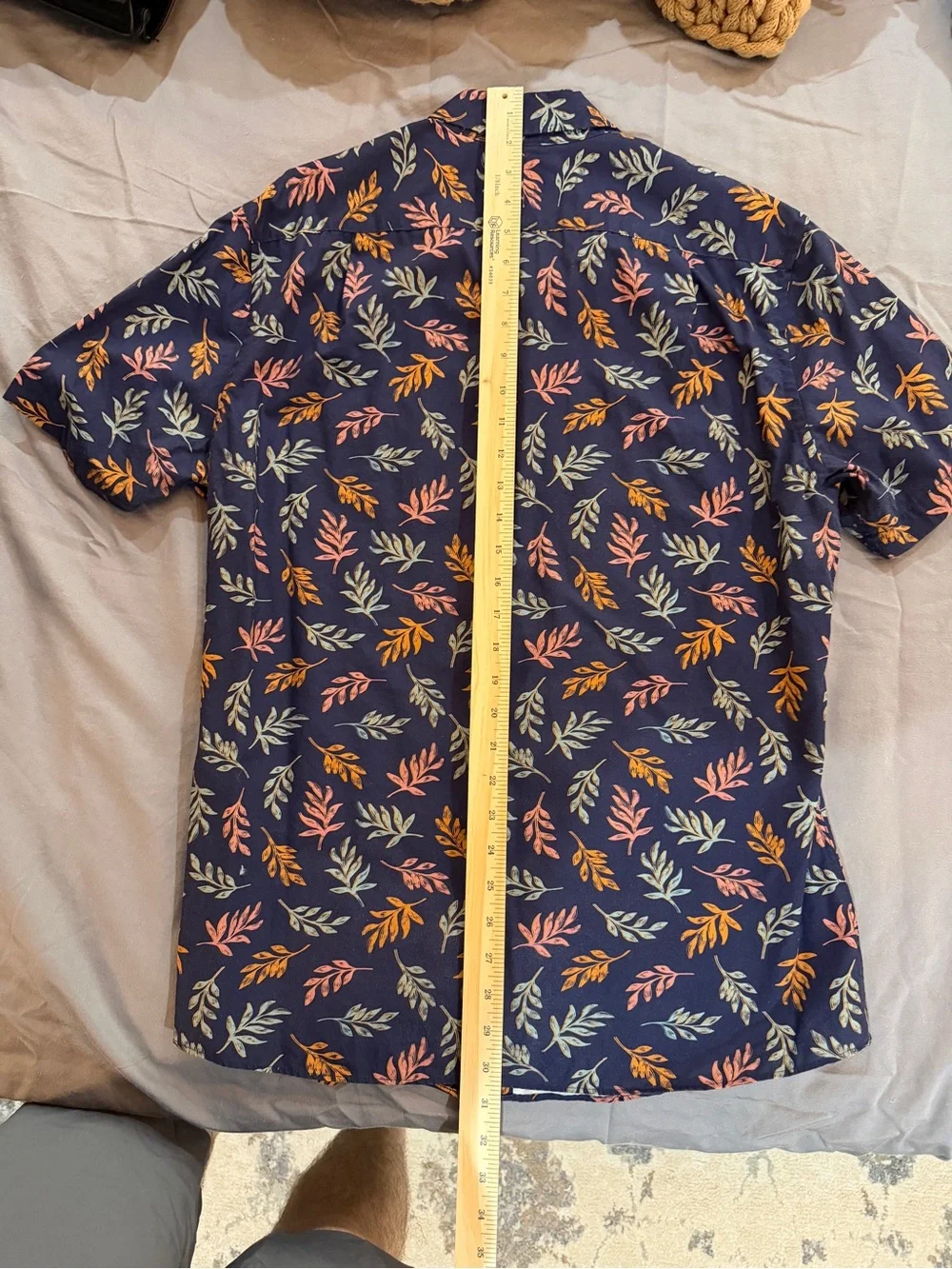 Charles Tyrwhitt Casual Short-Sleeve Navy Leaf Print Button-Down Shirt